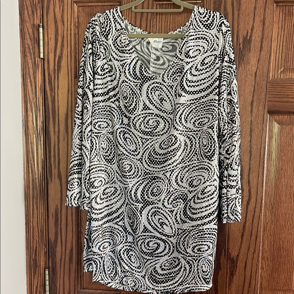 Stylish Black and White Patterned Dress